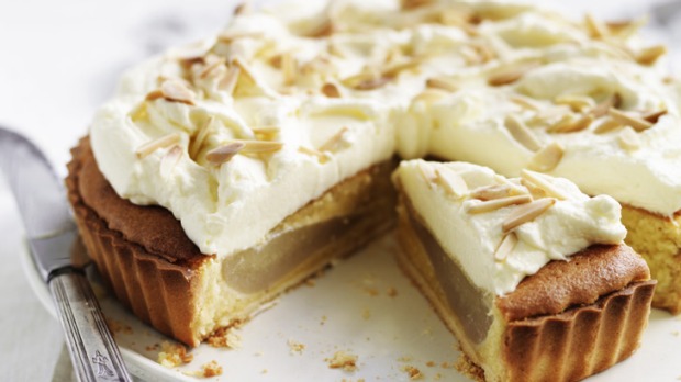 梨,杏仁和mascarpone tart。