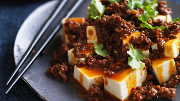 辣热牛肉和豆腐。