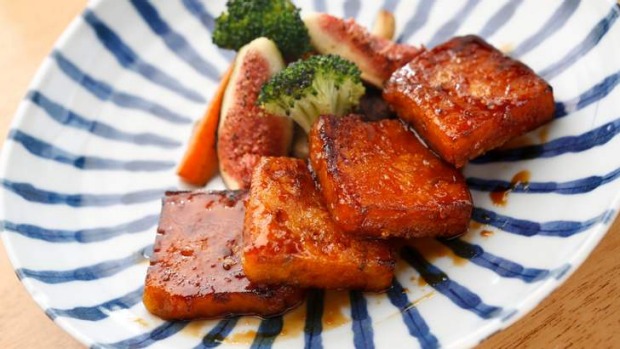南瓜mochi蛋糕与缘故和大豆酱。