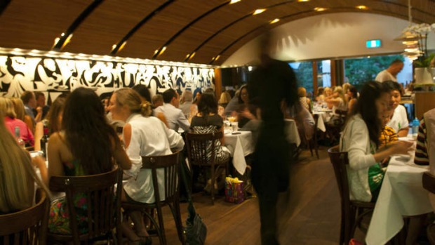 你在Bistro Moncur的安全手中。