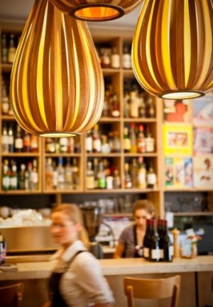配药房Enoteca。