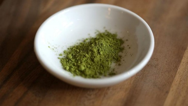 抗氧化剂的地面全叶粉末茶叶含量高。