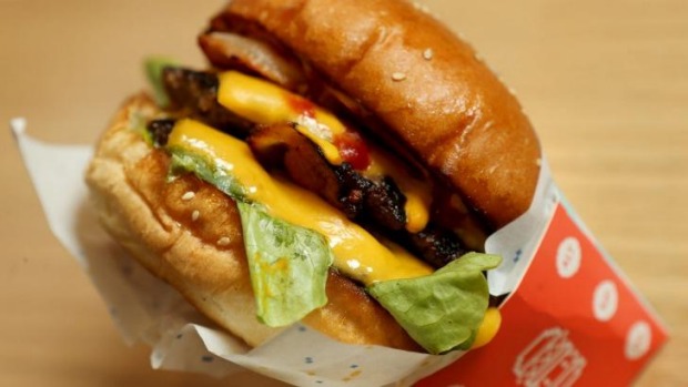 CBD中的8位Double Dragon Burger。