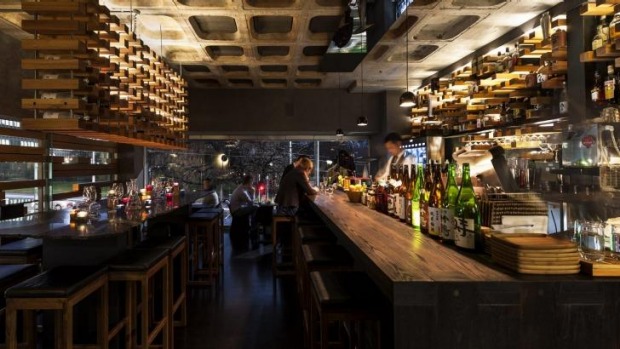 Hihou,翻译为“秘密宝藏”,是一家隐藏在弗林德斯巷(Flinders Lane)顶部的日本酒吧和休息室。