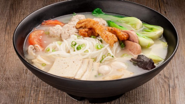 灵魂的汤:蒂娜李的鸡汤汤配猪肉丸子和豆腐。