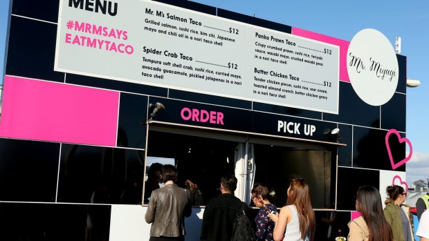 Miyagi先生创造了一系列着名的Nori Tacos,特别是为夜面部市场。