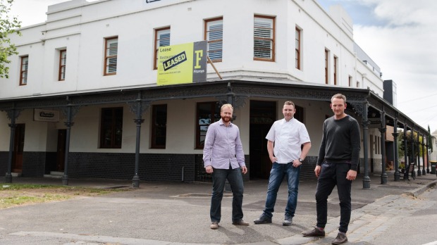 (左起)Mark Protheroe, Steven Nelson和Joe Durrant接管了Recreation, Fitzroy North。