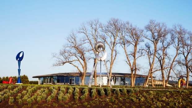 John Gandel拥有的Point Leo Estate,Restaurant和Sculpture Park。