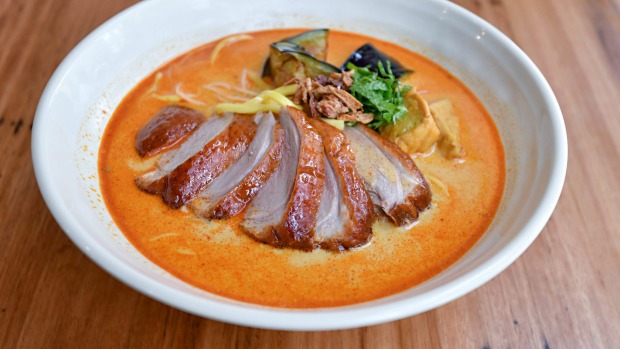 比原来的要好?在Laksa King厨房的鸭子Laksa。