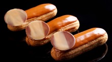 在菜单上:咸焦糖Eclair。