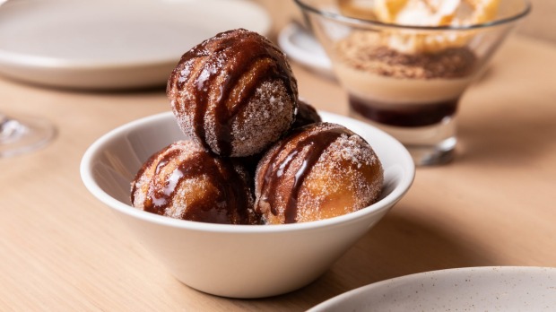 Bomboloni与nutella。