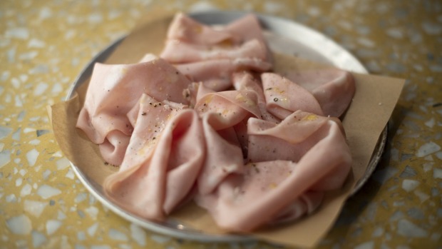 开始滴答滴度的抗脂肪:柔软,胡椒肉。
