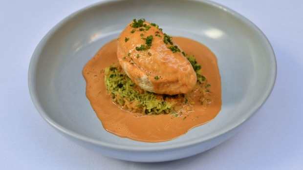 Lyonnaise鱼Quenelle。