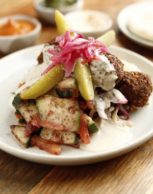 在墨尔本Fitzroy North的Felafs的Falafel板块。