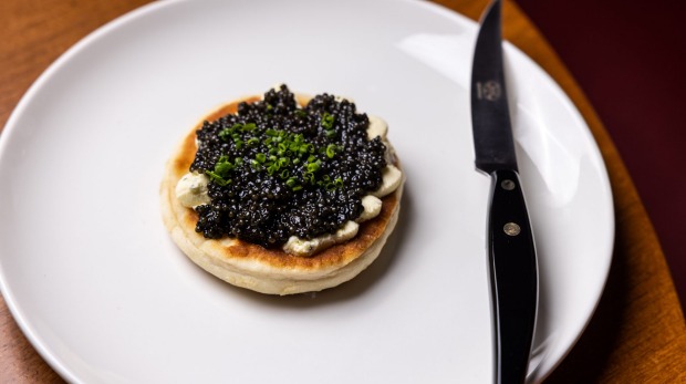 Oscietra Caviar Mascarpone Pizzetta。
