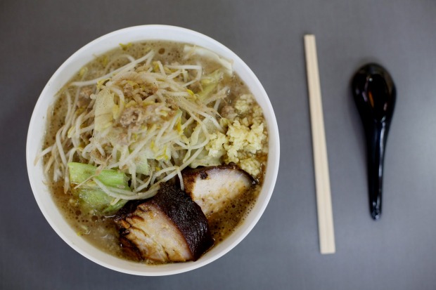 Ramen O-San的Sumo Ramen。