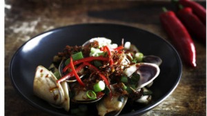 Good Living Pic of the XO Chilli Sauce dish by Jill Dupleix, Sydney周六2012年9月29日Feature SMH Pic…