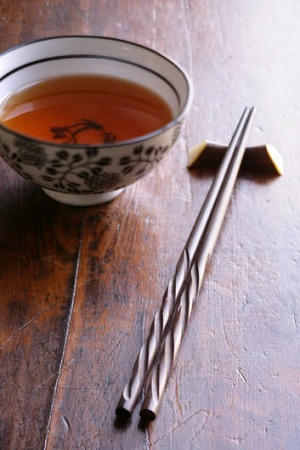 绿茶:人们认为绿茶具有抗癌功效。