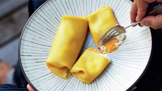美味的芒果煎饼。