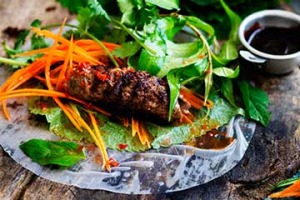 烤柠檬草牛肉宣纸卷。