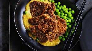 亚洲风味融合：海南咖喱饭。