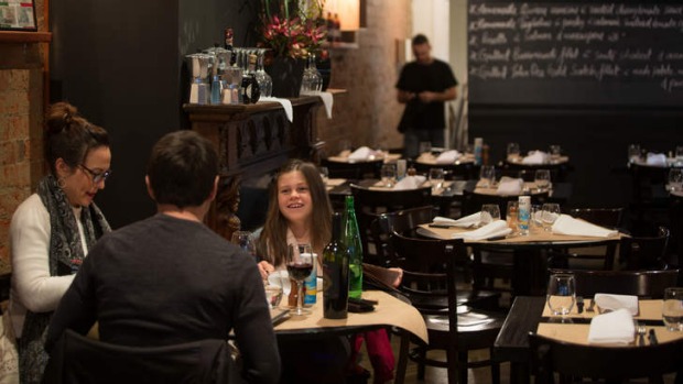 家庭友好：La Svolta照顾孩子娱乐包。