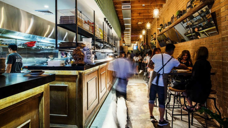 新学校的越南语：你会在Hello Auntie吃得好。