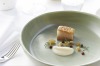 人们的选择：Ezard @ Levantine Hill Estate在Yarra Valley。图为猪鸡和朝鲜蓟菜。