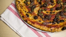 Pizza Marinara是海豚酒店的前往菜。