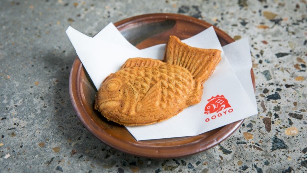 太极鱼形糕点。
