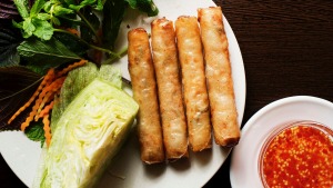 Cha gio(越南炸春卷)。