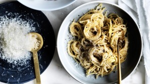 尼尔·佩里（Neil Perry）的卡西奥（Cacio e Pepe Pasta）。