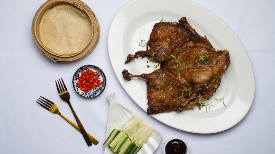 油炸订购：CastLecrag的签名酥脆鸭子。