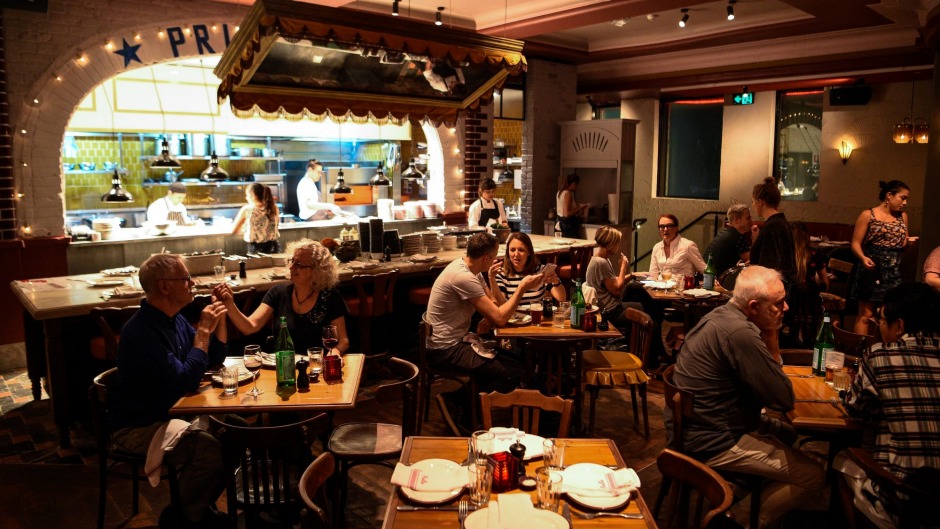 yabo亚博主页美食。埃斯金维尔埃斯金维尔路35号帝国酒店的餐厅。2018年4月10日，照片：沃尔特...