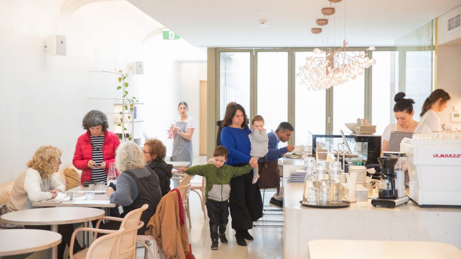 墨尔本阿尔玛达尔（Armadale）的Willow Urban Retreat Wellness Cafe。