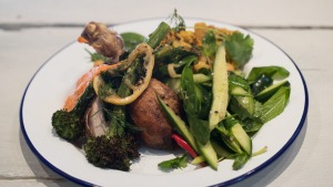 首选：烤鸡肉和西兰花和罗姆斯科。