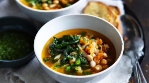 将Minestrone汤变成'Beanastrone'。