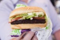 快餐公司也乘坐素食主义者：饥饿的杰克的植物植物叛逆者王国，2019年推出。