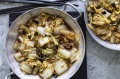 大白菜配辣椒，大蒜和醋。