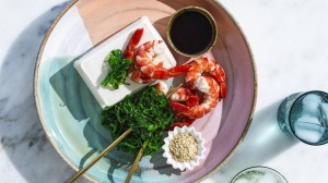 虾，裙带菜，柚子豆腐。
