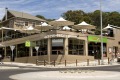 在Upham家族购买之后，2010年的Lorne Hotel。