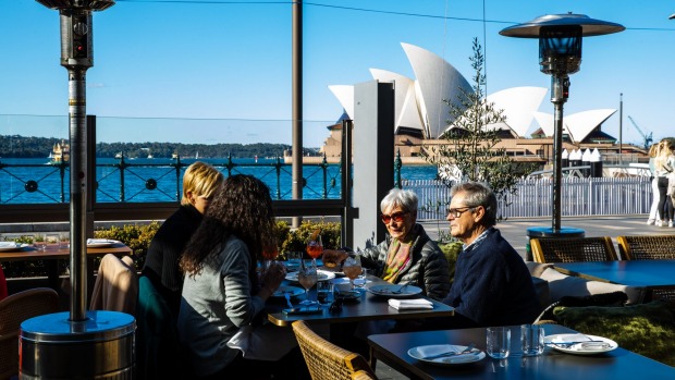 露台的景色很大。