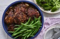 凯伦·马提尼(Karen Martini)用中东的方式烹制了周中鸡肉。
